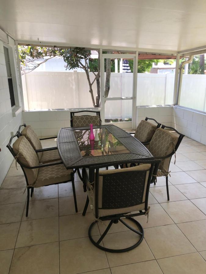 Cheerful 3 Bed House In A Cul- De-Sac! Villa Tampa Eksteriør bilde